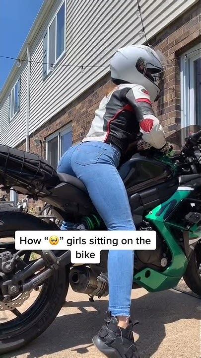 tik tok motorcycle girl girls on bikes girl bike ride tik tok girl riding bike shorts