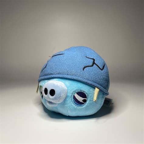 Sample Angry Birds Space Frozen Helmet Pig Plush 2012 5 Cwt