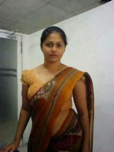Hot Female Lifestyle Indian Fashionable Housewife