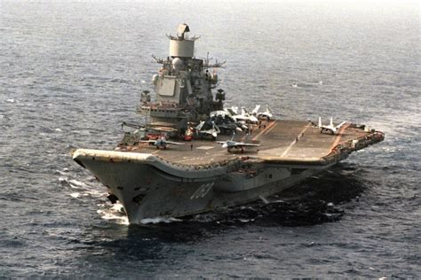 Rusia Akan Membangun Kapal Induk Baru Untuk Angkatan Laut Rusia