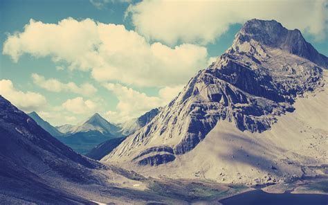 Hd Gray Mountains Under The Clouds Wallpaper Download Free 148611