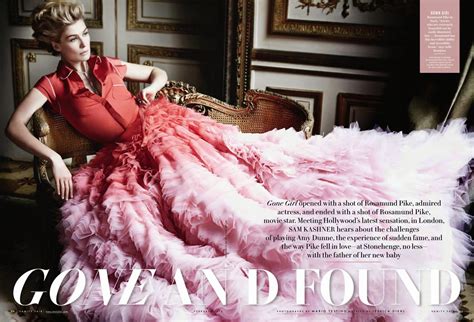 Rosamund Pike Una Gown Girl Para Vanity Fair