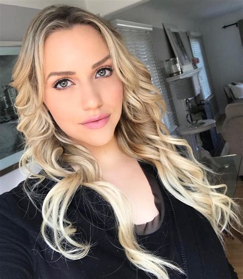 Mia Malkova Models Gallery