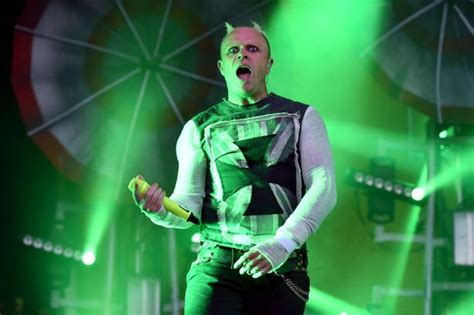 review the prodigy and public enemy prove they ve still got what it takes to blow the roof off