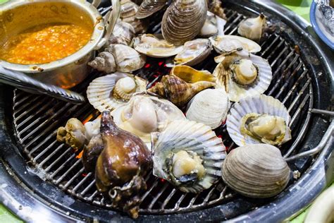 Seafood Fans Will Love These 13 South Korean Dishes