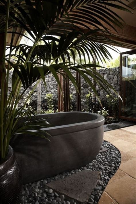 19 Stunning Bathrooms Inspired By Nature Outdoor Bathroom Design