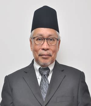 Daniel t zahari, dpm is a doctor primarily located in southgate, mi. :: Laman Web Rasmi Majlis Agama Islam dan Adat Melayu ...