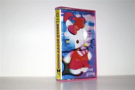Hello Kitty And Friends Sanrio Exclusive ™ Virtua94 Records
