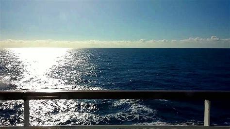 Relaxing Sea From Cruise Hd Screensaver Download Screensaversbiz