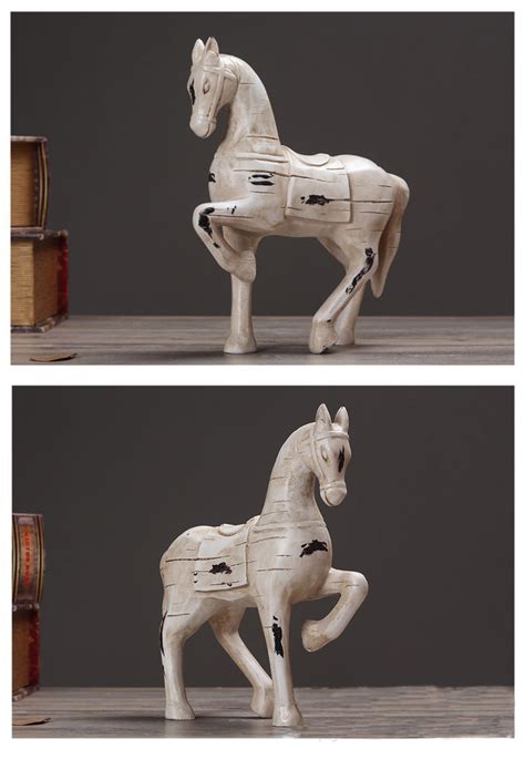 Plastic Horse Figurines Cheap Price Modern Sculpture Artist