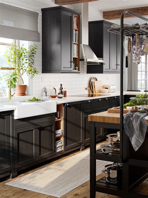 A Classic Style Kitchen With Stained Black Cabinet Fronts A  Db412ba208e0ec83d6a03a6ace942d03 ?f=s