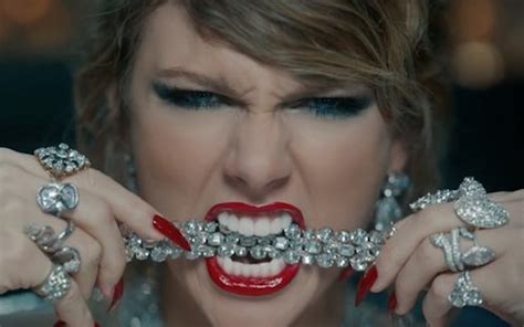 This Theory That Taylor Swift Is The Ultimate Snake Is Bs