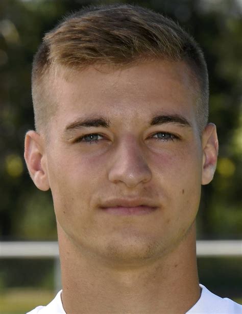 Platz in der kategorie versicherung ausgezeichnet. Fabian Nürnberger - Player profile 19/20 | Transfermarkt