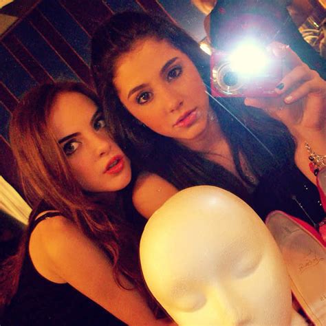 Ariana Grande And Elizabeth Gillies Sweetest Friendship Moments Over