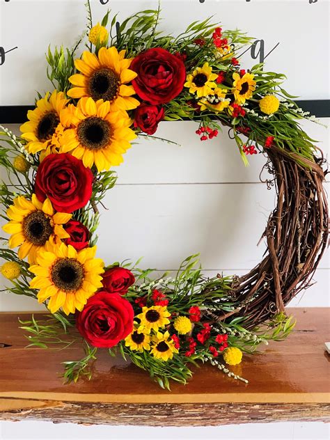 Sunflower And Roses Sunflower Wreath Diy Wreath Crafts Sunflowers