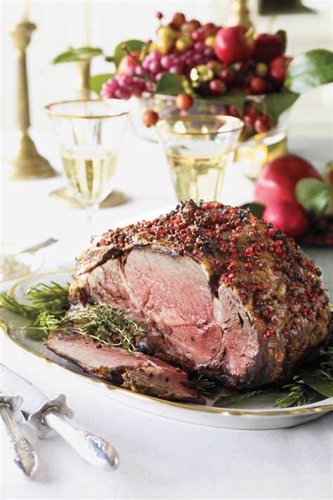 Other savory sides that are perfect with a prime rib dinner include creamed spinach, roasted acorn squash, mashed sweet potatoes, roasted potatoes, green bean casserole, or your favorite dinner rolls! Prime Rib For Holiday Meal / Cranberry Crusted Prime Rib ...
