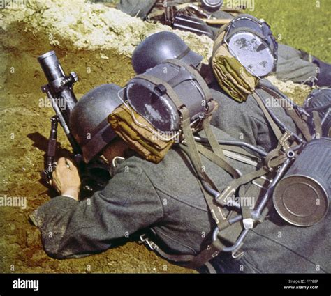 Mortars 1940 Hi Res Stock Photography And Images Alamy