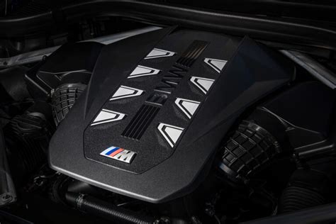 Bmw Debuts All New 44 Litre Twin Turbo S68 V8