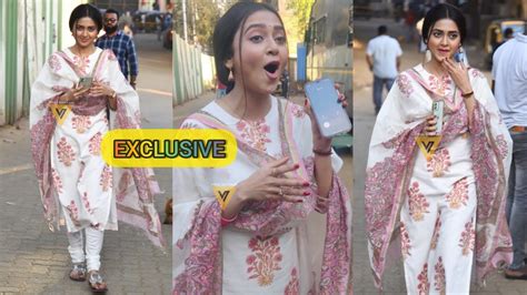 EXCLUSIVE Tejasswi Prakash Spotted At On Location Shoot In Mumbai