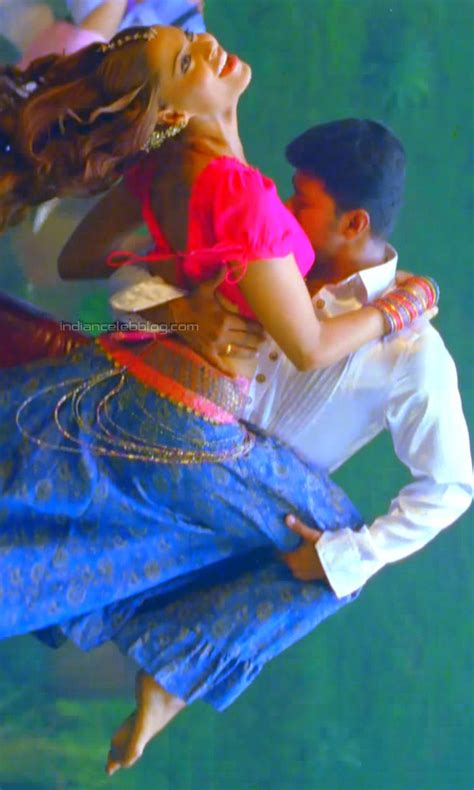 Bipasha Basu Vijay Tamil 20 Sachein Hot Romance Hd Pics