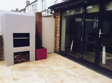Designed as a contemplative space with a dreamy and slightly surreal character, this was a garden based on the idea of juxtaposing opposites. small garden design minimalist modern contemporary ...