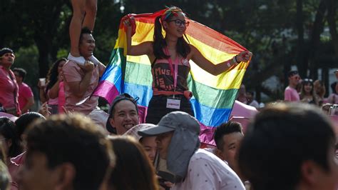 Inspired By India Singaporeans Seek To End Gay Sex Ban The New York