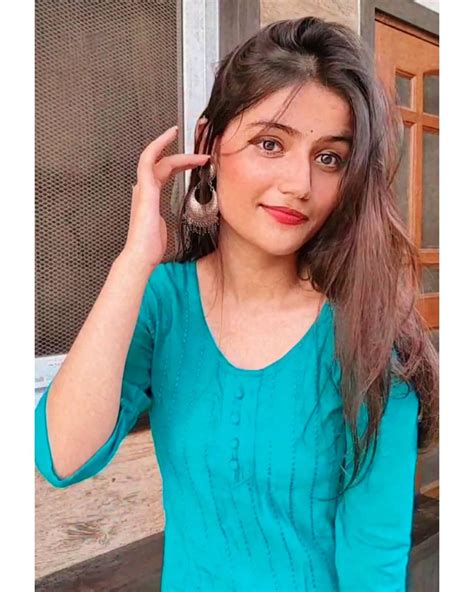 Khushi Mishra Biography Boyfriend Income Unknown Facts