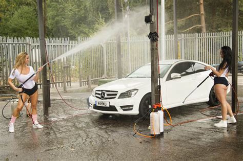 Danielle Mason And Eotb S Aimee Kimber Turn Car Wash Into Wet T Shirt