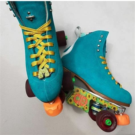 Pin By Fakefakefake On Got Moxie Roller Skating Roller Skate