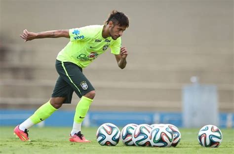 Neymar Shooting In A Brazil Training Session Neymar Jr Brazil And