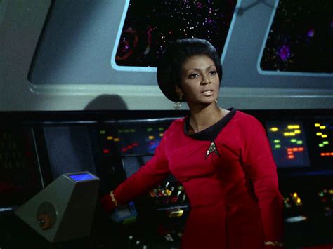 Nichelle Nichols Who Broke Race Code On ‘star Trek Dies At 89