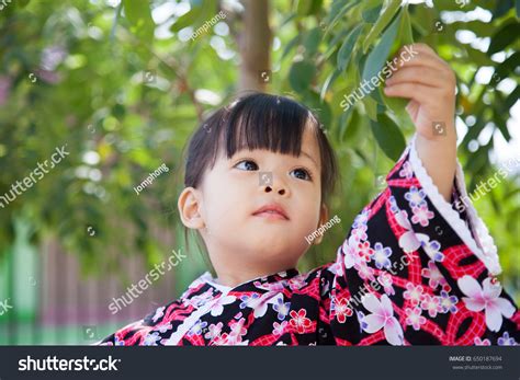 Portrait Girl Yukata Stock Photo 650187694 Shutterstock