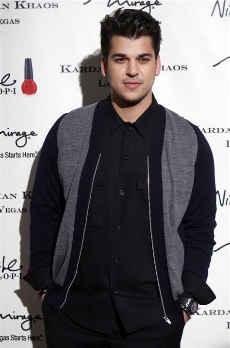 rob kardashian entering rehab star reportedly taking sizzurp and drugs as he battles weight gain