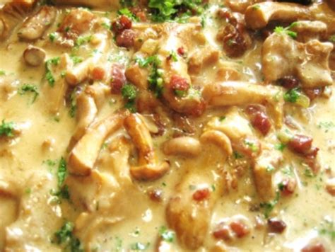 Pfifferlinge in Sahnesoße mit Tagliatelle Rezept