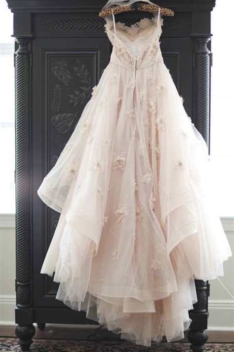 Https://tommynaija.com/wedding/how To Ship A Wedding Dress