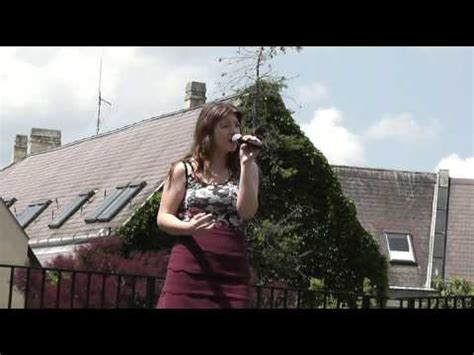 Van egy ország, ahol álmomban jártam: Arany Timi (14 éves) : Magyarország (Oláh Ibolya) - YouTube