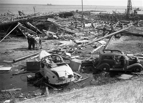 port chicago disaster unpublished photos of a world war ii tragedy in bay area