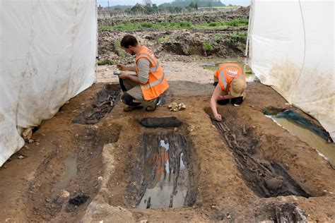 Uks First Christians Anglo Saxon Cemetery Discovered In Norfolk