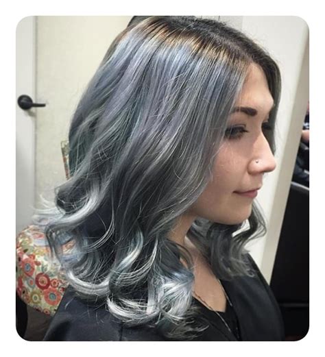 Shoulder length hairstyles are surely the most versatile and classic for any woman. 104 Long And Short Grey Hairstyles 2020 - Style Easily