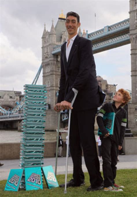 Who Is Tallest Man In The World