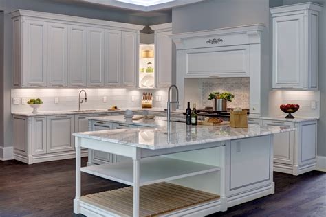 But this idea can be a little limiting. Traditional Kitchens in Demarest | Modiani Kitchens ...