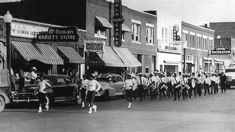 Review The Tulsa Massacre Remembered By Those Who Survived The New