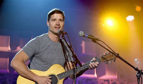 Walker Hayes New Song Inspired By Kenny Chesney Video New Country 1051