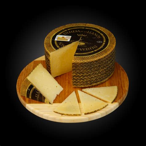 DEHESA DE LOS LLANOS Gran Reserva Manchego Cheese Whole 2.6 Kg