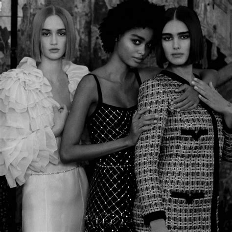 Gigi Hadid Alle Sfilate Haute Couture Di Parigi Vogue Italia