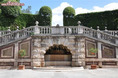 Encuentra billetes baratos de roma a montecatini terme. Parco delle Terme di Montecatini, Toscana - © ... | Foto ...