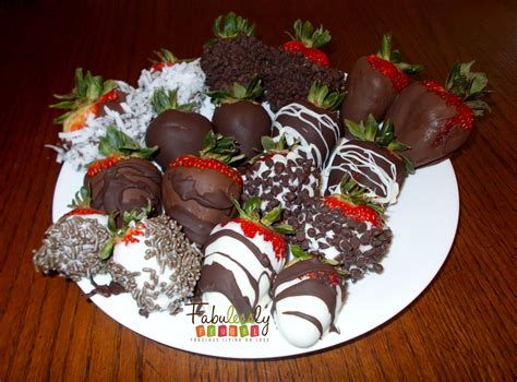 Easy Kid Friendly Chocolate Covered Strawberries Recipe