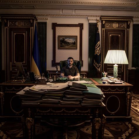 Ukraines Zelensky Is Challenged By Return Of Domestic Political Troubles Wsj