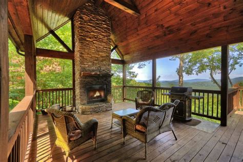 luxury above the clouds in blue ridge north ga cabin rental blue ridge cabin rentals cabin