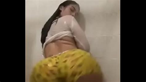 Latina Twerking In The Shower Twerk Hd These Girls